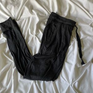 very soft leggings. barely worn